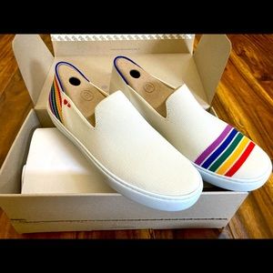 BNIB Fillmore San Francisco Rothy’s Pride Sneaker